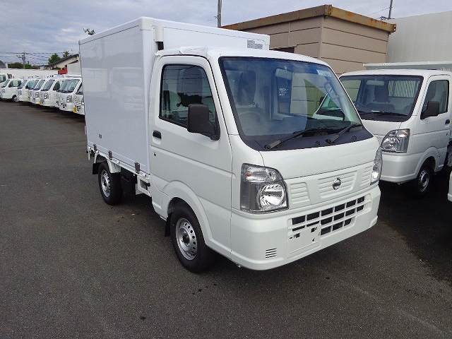 中古トラック 日産軽冷凍バン ＃2