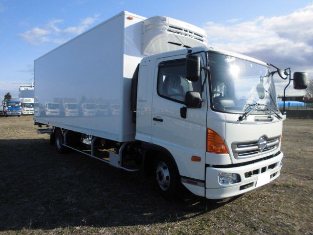 中古トラック 日野冷蔵冷凍車 ＃2