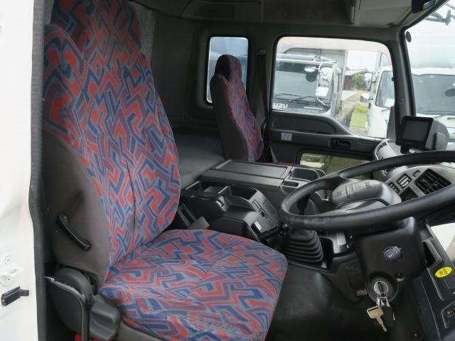 中古トラック いすゞ粉粒体運搬車 ＃11