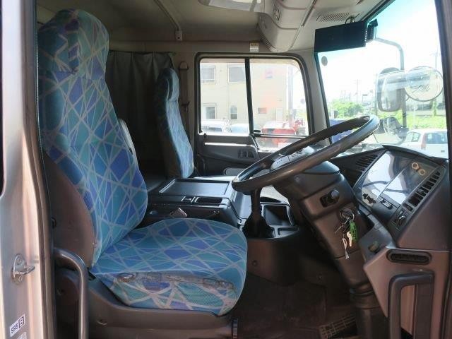 中古トラック 日野粉粒体運搬車 ＃11