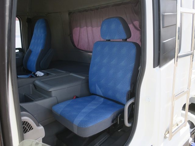 中古トラック UDトラックスコンクリートミキサー車 ＃22