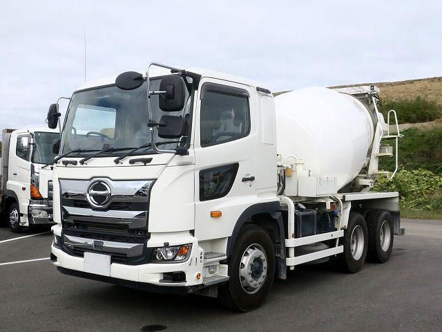 [Lease vehicle] Reiwa 3 model Hino Profia large concrete mixer with 2 differentials and Kayaba drum capacity of 8.7 m3, electric hopper lid