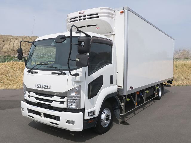 [Vehicles for lease only] 2018 model Isuzu Forward medium-sized refrigerated van 6800 standard, made by Mitsubishi Heavy Industries -30 degree setting, rear air suspension, 210 horsepower, manual transmission specification ★ Actual mileage on the meter: approx. 315,000 km! ★