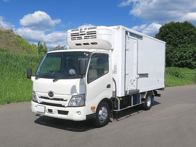 Now on lease! 2022 Hino Dutro 3t refrigerated van, wide and long, made by Topre, low temperature setting, two-layer, both side doors, standby, cooling curtain, 150 horsepower [medium-sized vehicle license compatible *excluding 5t limited] ★Dealer inspection record book included★