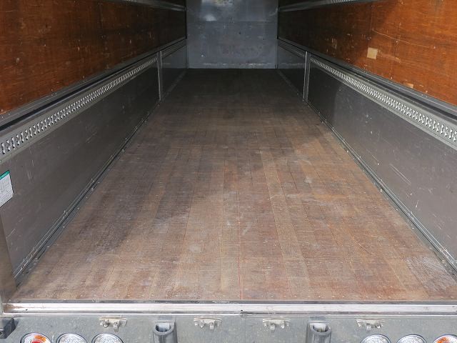 中古トラック UDトラックス クオン 大型アルミウィング ＃6