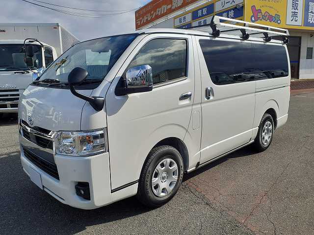 Toyota Hiace Super GL 2023 model, 2-5 seater, gasoline, 2WD, long body, 5 door, cold weather specification, white pearl crystal shine, roof rack, ETC2.0, navigation system linked