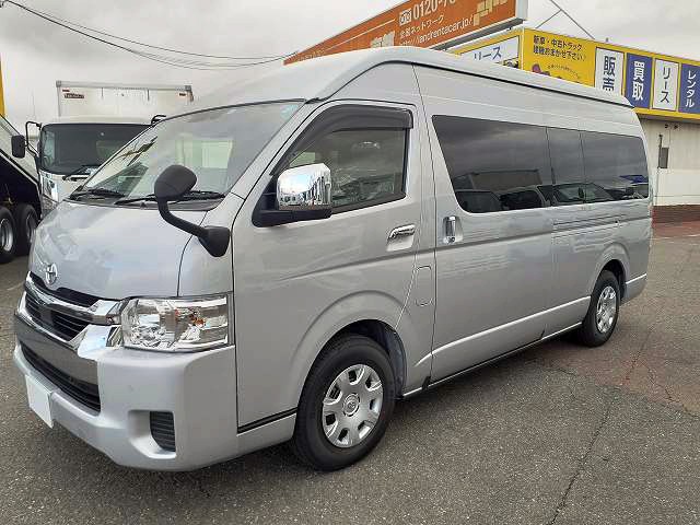 Reiwa 5 Toyota Hiace Grand Cabin 10-seater petrol 2WD super long body cold weather specification ETC2.0 / Navigation linked