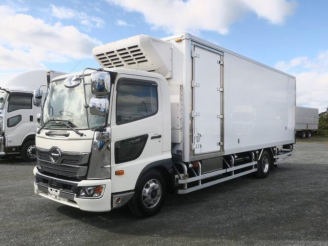 [Vehicle for lease only] 2017 Hino Ranger medium-sized refrigerated van 6300 standard storage PG DENSO -32 degree setting Left side door Rear wheel air suspension