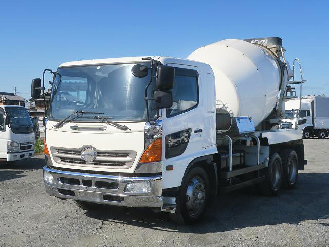 [Vehicles for lease only] 2009 Hino Ranger, extra-ton concrete mixer truck, manufactured by Kayaba, drum capacity 8.9m3, load capacity 11t