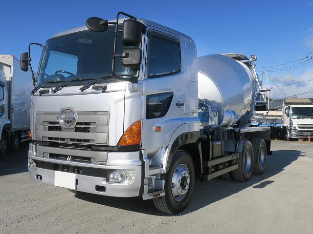 [Vehicle for lease only] 2005 Hino Profia large concrete mixer truck with 2 differentials, Kayaba drum capacity 8.7m3, hopper cover