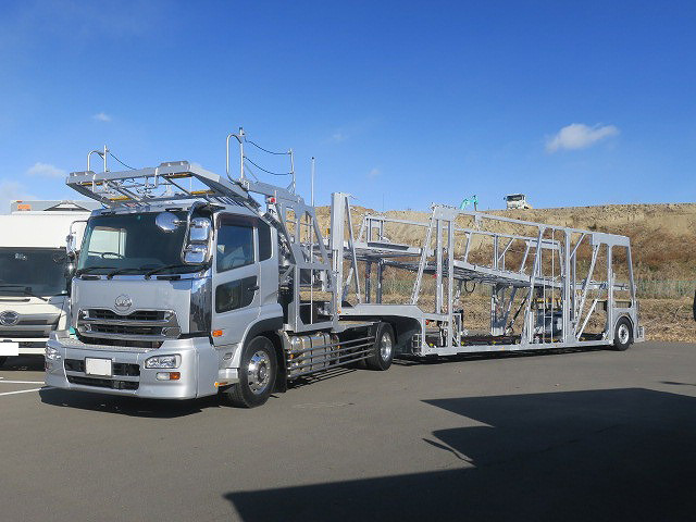 [Set sale] 2013 model UD Trucks Quon Top item: Hamana Works head-equipped 6-car trailer <tractor head + semi-trailer for trucks>