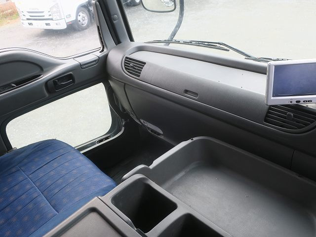 中古トラック いすゞ粉粒体運搬車 ＃16