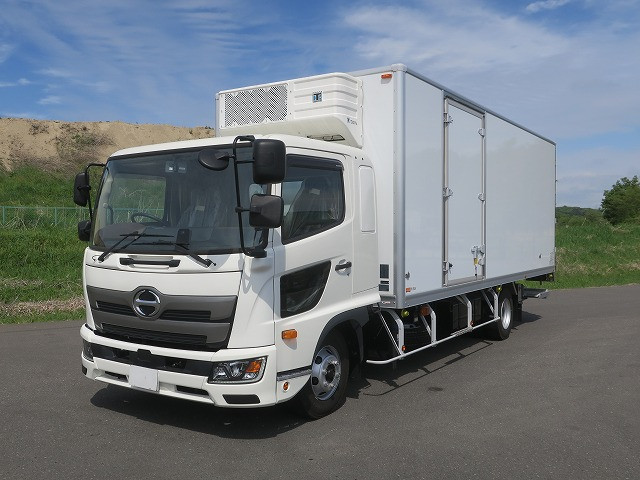 2023 Hino Ranger Medium-sized refrigerated van 6200 wide Storage PG Thermo King -25 degree setting Left side door Rear wheel air suspension 240 horsepower