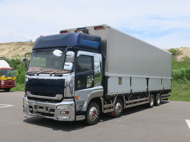 [Lease vehicle] 2006 UD Trucks Quon, large aluminum wing, high floor, 3 axles, high roof, retarder 