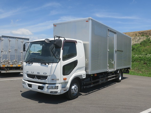 2018 Mitsubishi Fuso Fighter Medium Aluminum Van 7200 Standard Left Sliding Door 240 Horsepower 