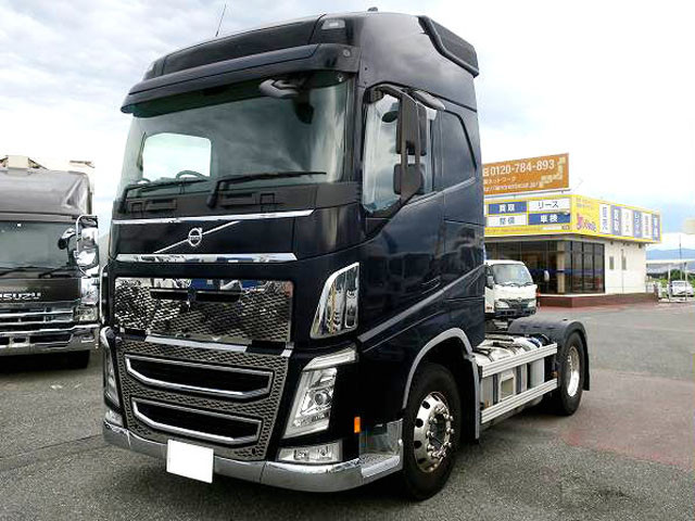 平成30年式 ボルボ（VOLVO）FH トラクタヘッド 第五輪荷重11.5t 440馬力 ハイルーフ アルミホイール ★R7年3月迄車検付★