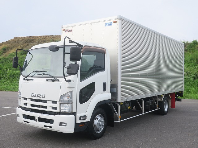 2013 Isuzu Forward Medium Aluminum Van 6200 Standard Combination Gate *Actual mileage on meter: approx. 270,000 km*