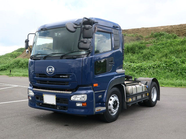 2013 UD Trucks Quon Tractor Head 5th Wheel Load 11.5t Retarder *Approximately 330,000km on meter*