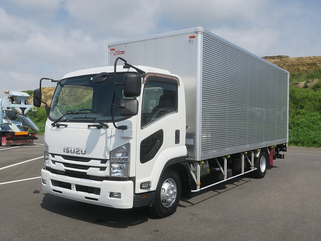 2015 Isuzu Forward Medium-sized Aluminum Van 6200 Standard Combination Gate Rear Air Suspension *Approximately 380,000km on the meter*