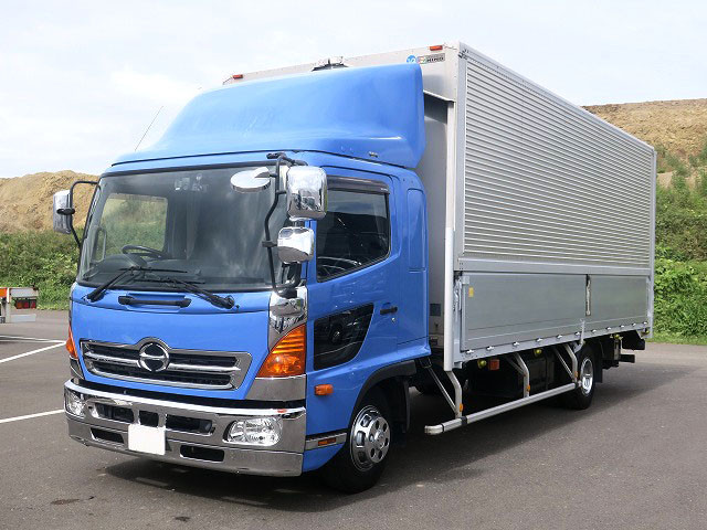 2016 Hino Ranger Medium-sized Aluminum Wing 6200 Wide Combination Gate *Approximately 320,000km on meter / Vehicle inspection valid until December 2014*