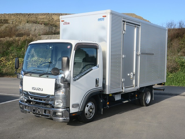 Reiwa 1 model Isuzu Elf 2t aluminum van, standard long, interior height 215cm, left sliding door, full low floor, 2-stage lashing rail, 150 horsepower [Semi-medium-sized (5t only) license compatible *Old standard license OK]