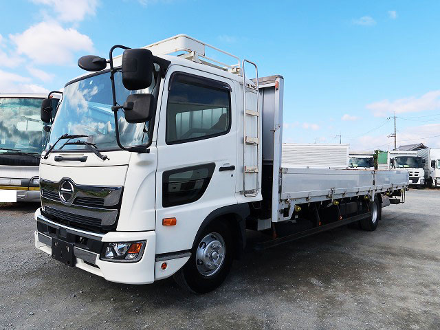 2019 Hino Ranger Medium-sized flatbed aluminum block 7200 wide Rear air suspension *Approximately 400,000km on meter*