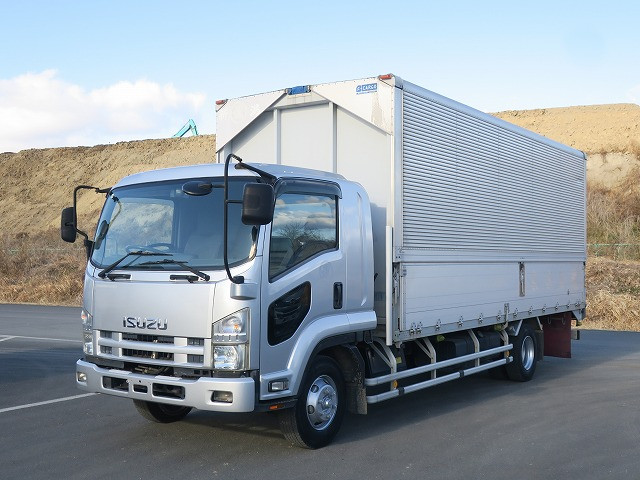 2010 Isuzu Forward Medium-sized Aluminum Wing 6200 Standard 