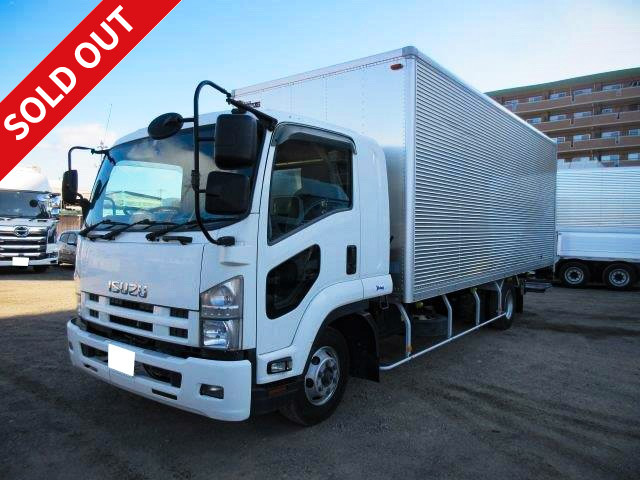 Now available for rental! 2009 Isuzu Forward medium-sized aluminum van, 6200 wide, storage PG, dealer record book included