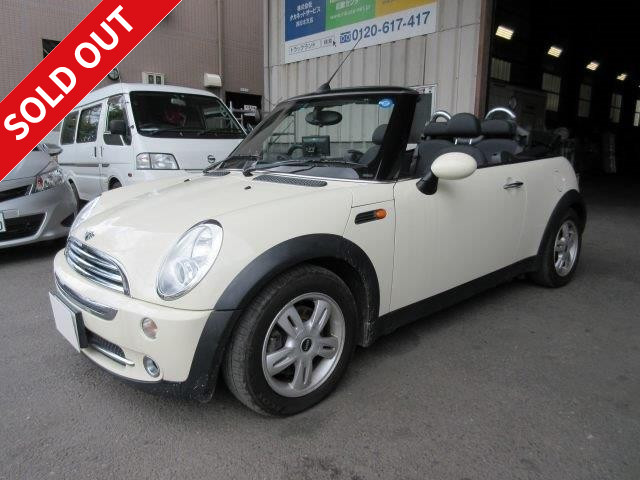 2007 Mini Cooper Convertible with ETC and navigation!