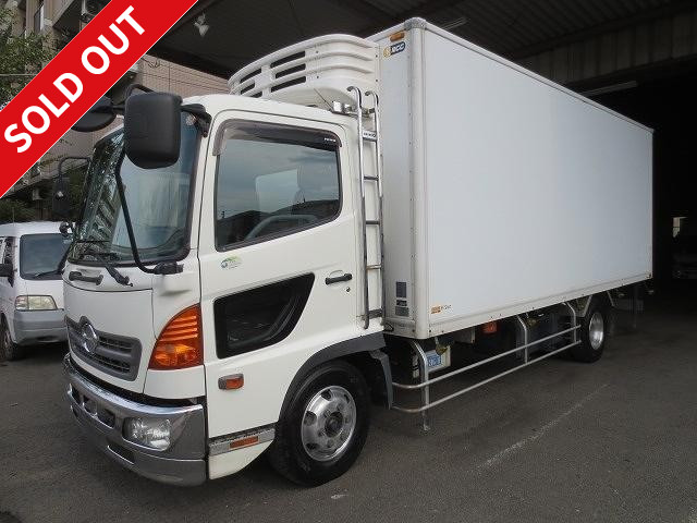 2005 model! Hino Ranger refrigerated van set to -30 degrees