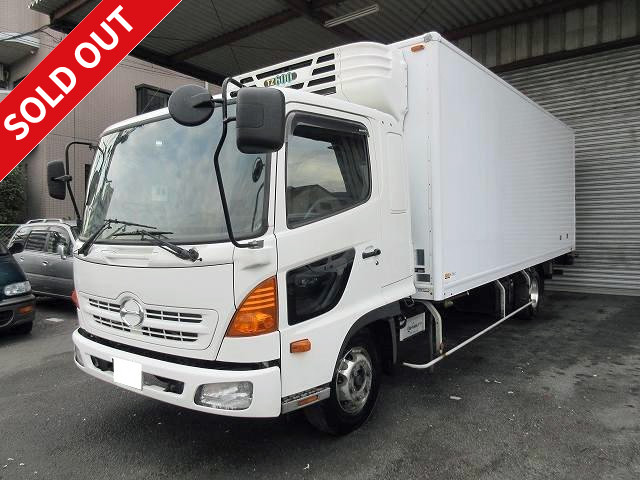 2010! Hino Ranger with lift-up gear! Refrigerated van -20 degrees, made by Thermo King