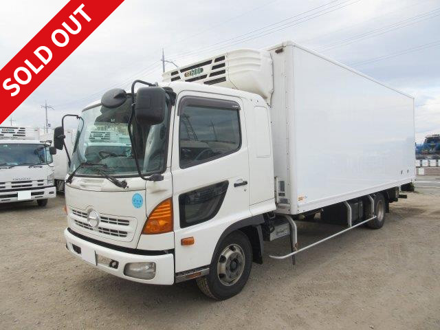 2010 Hino Ranger Refrigerated Van with lift-up gearbox! 6200 wide Thermo King, set to -20 degrees