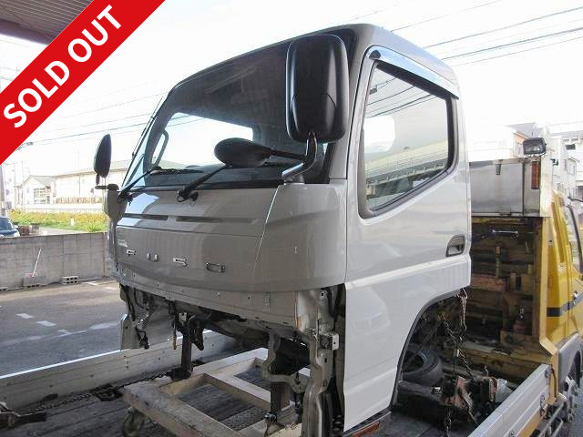 Mitsubishi Fuso Canter 2t cab only 2013 model ★Parts★