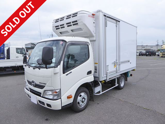 2016 Hino Dutro 2t refrigerated van, -32 degree setting, standby function, left side door. Available for rental!!