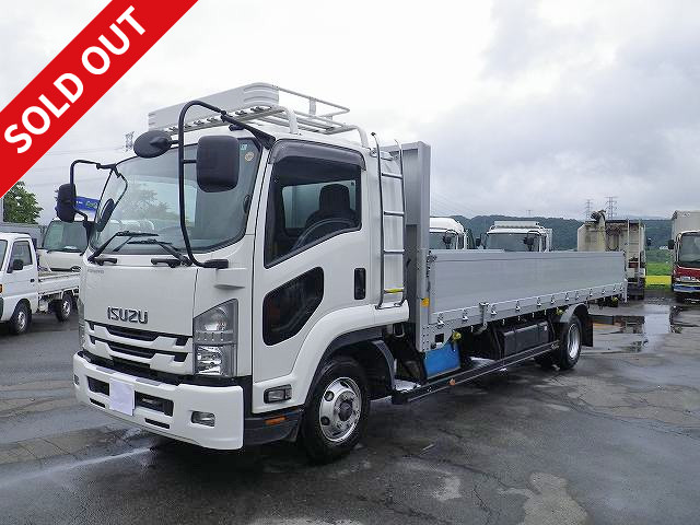 2017 Isuzu Forward, medium-sized flatbed, aluminum block, 3-way opening, seat carrier, left and right ladders included!! Inspection record book included, vehicle inspection valid until May 2019! Rental also available!