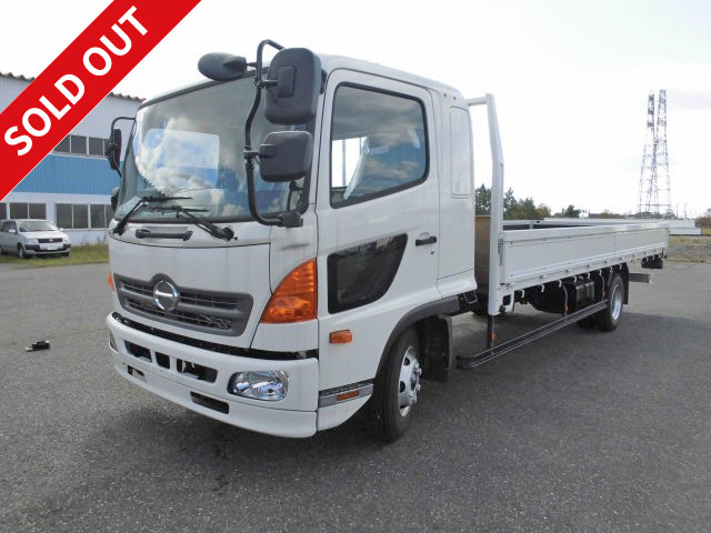 2017 Hino Ranger, medium-sized wooden flat body, 6200 wide, cold weather model, with heated mirrors 