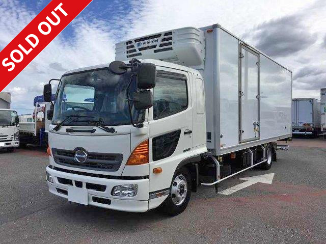 [Lease de Sugu Nori exclusive] 2017 model Hino Ranger medium-sized refrigerated van, set at -25 degrees, 6200 wide, with storage PG [low temperature specification], rear wheel air suspension, 240 horsepower