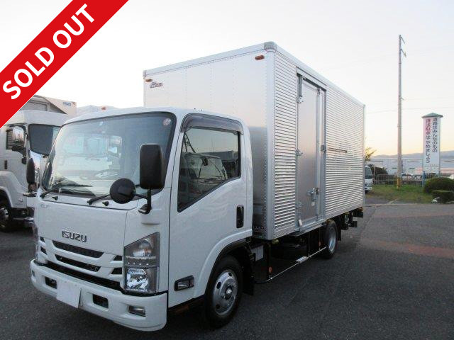 We are currently accepting rentals of the 2017 Isuzu Elf compact aluminum van, wide and long, with a 2-ton load capacity, backup camera, combination gate and left side door!