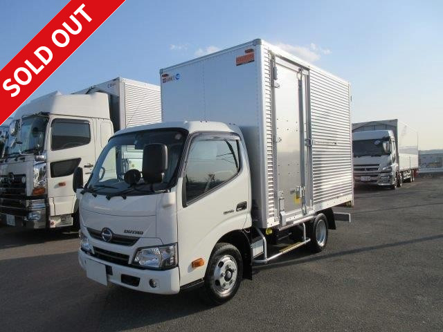 2018 Hino Dutro small aluminum van, standard 10-foot short, full low floor, total weight less than 5t, semi-medium-sized (compatible with old regular driver's license)