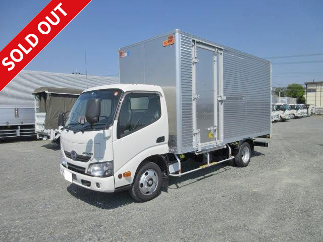 We are accepting rentals of the 2018 Hino Dutro small aluminum van, fully low floor, standard long, total weight less than 5t, semi-medium size (compatible with old regular driver's license)!