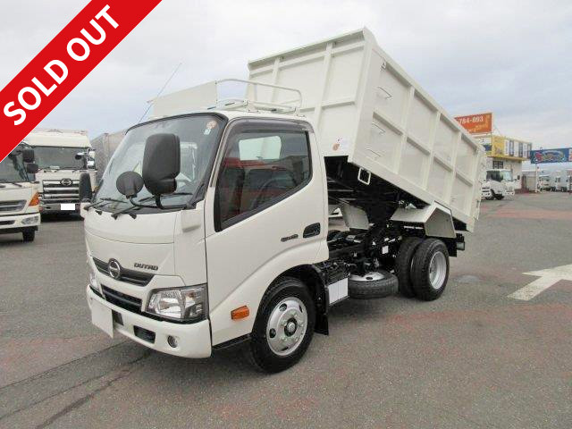 [Lease de Sugu Nori exclusive] 2018 model Hino Dutro small deep dump truck, low floor, ShinMaywa made, one-sided bottom opening, 3t loading capacity, no soil or sand allowed