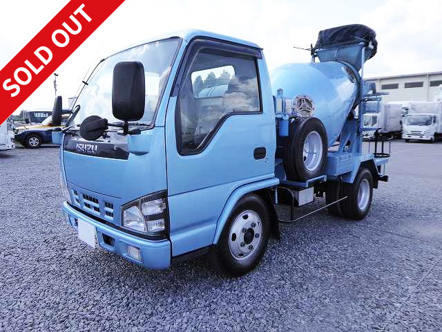 2006 Isuzu Elf small mixer truck with high floor, manufactured by Kyokuto Kaihatsu, drum capacity 2.5m3. Rental available!