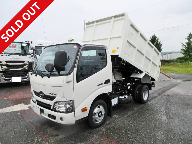 2018 model Hino Dutro small deep dump truck, standard width, Shinmaywa made, one-sided boat bottom opening, 2t loading capacity, no soil or sand specification vehicle