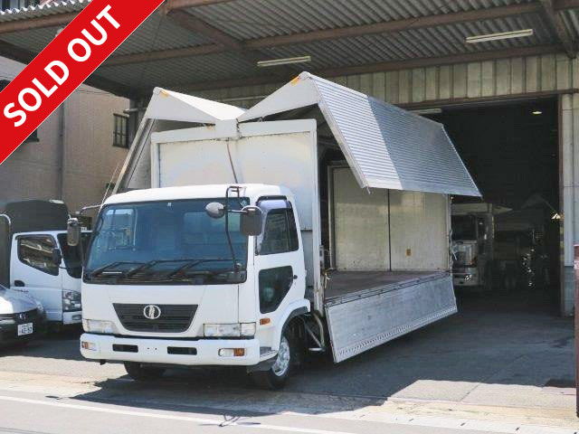 2005 Nissan UD Condor Medium Aluminum Wing Bedless 6200 Wide with 439,000km on the clock!