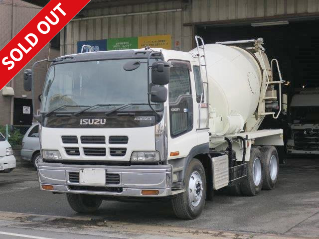 [Rental available] 2005 Isuzu Giga large concrete mixer truck, Kayaba drum capacity 8.7m3, customised, comes with vehicle inspection until April 2019!