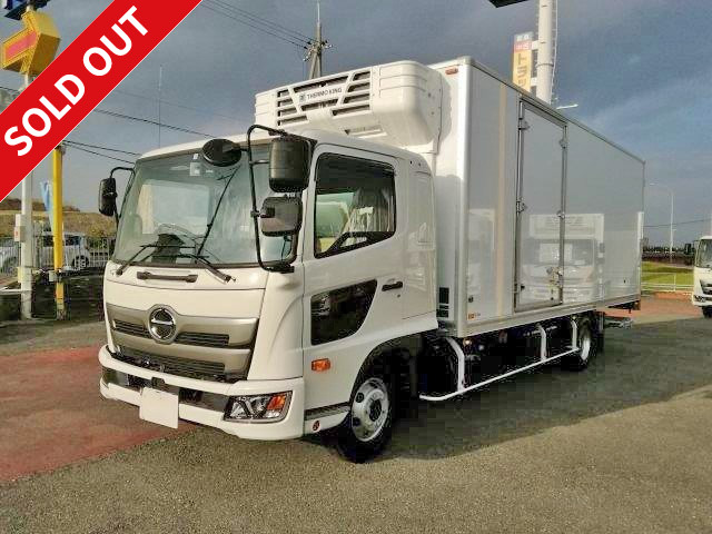 <New model> 2018 Hino Ranger medium-sized refrigerated van with storage PG, -25 degree setting, 6200 wide, 240 horsepower, rear air suspension, with standby function