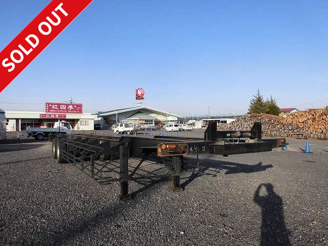 1993 model Tokyu TC404 40ft marine container chassis 2-axle