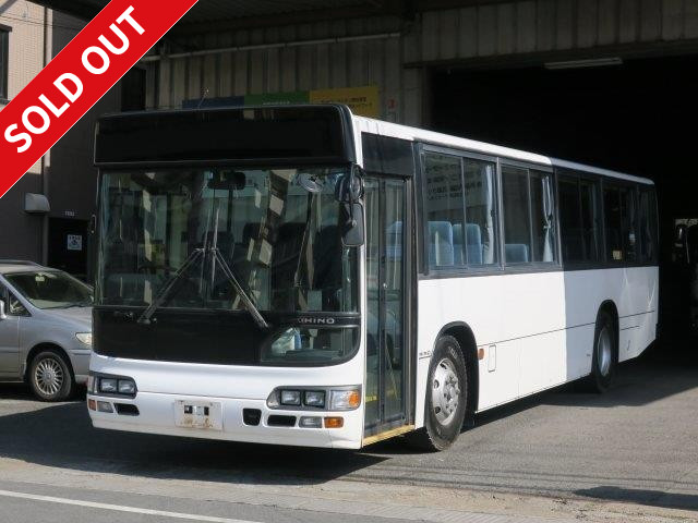 2004 Hino Blue Ribbon City large bus for shuttle use, seating for 70 people, emission compliant, 11-row seating, all-wheel air suspension, with rear-view camera