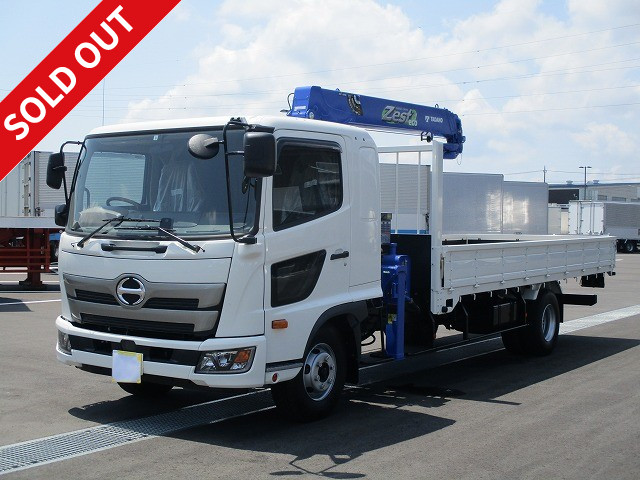 2018 Hino Ranger, flatbed with medium-sized crane, Tadano 4-stage boom, wide, 2.93 ton lifting, hook-in and radio control included