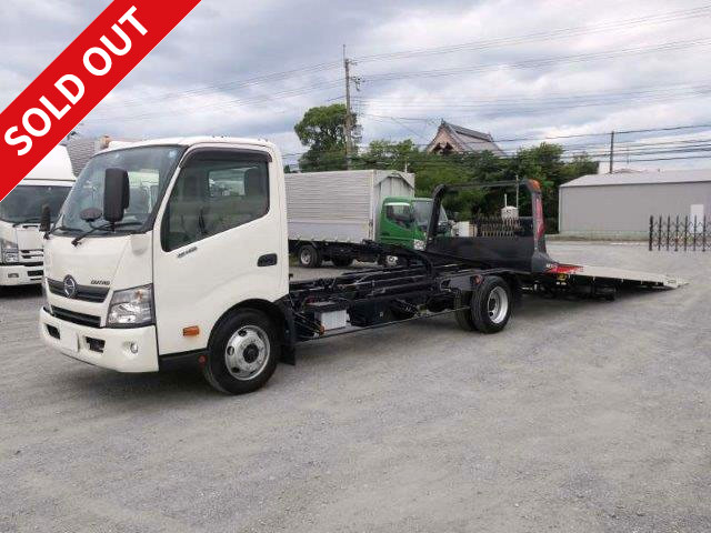 Now available for rental! 2018 model Hino Dutro small vehicle, Furukawa Unic NEO5 (model UC-35NERS) with radio control, fully low floor, can carry one vehicle, dealer inspection record book included